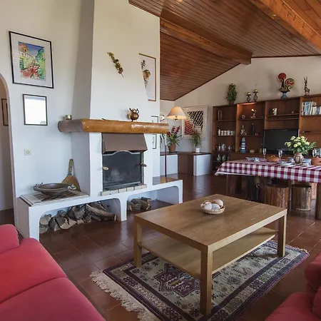 Malveira Ocean View Holidays Apartment *