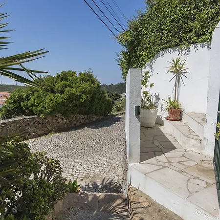 Malveira Ocean View Holidays Apartment
