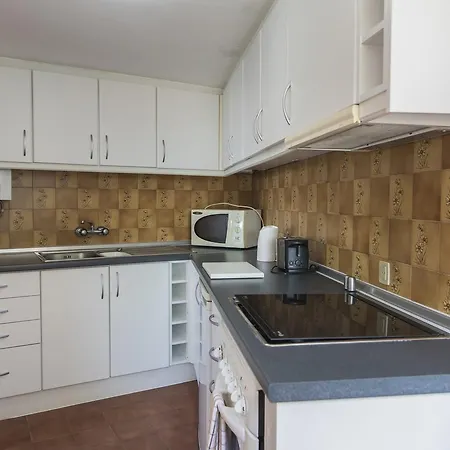 Malveira Ocean View Holidays Apartment *